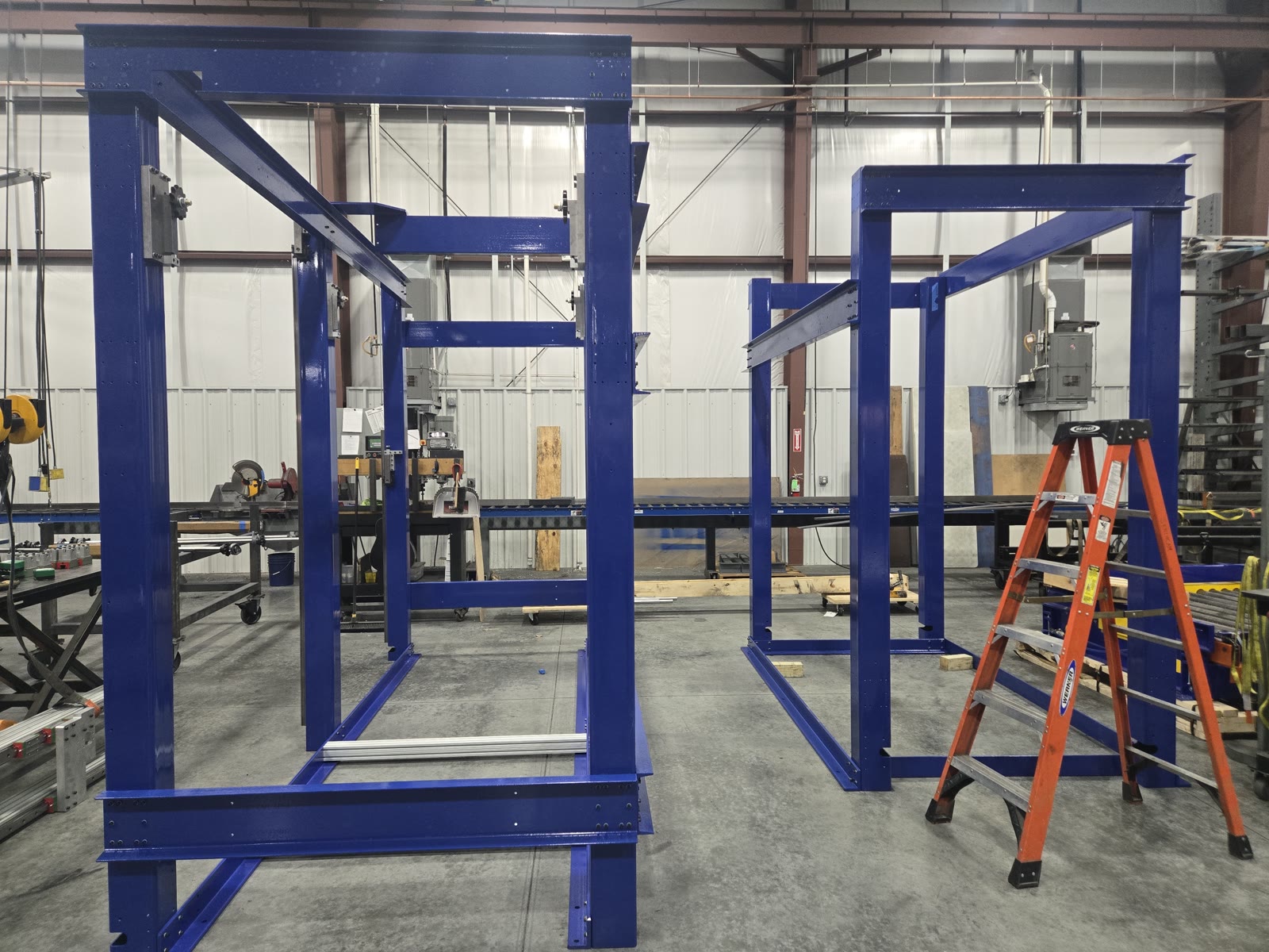 Fabricated structural steel frames on the Senihcam shop floor